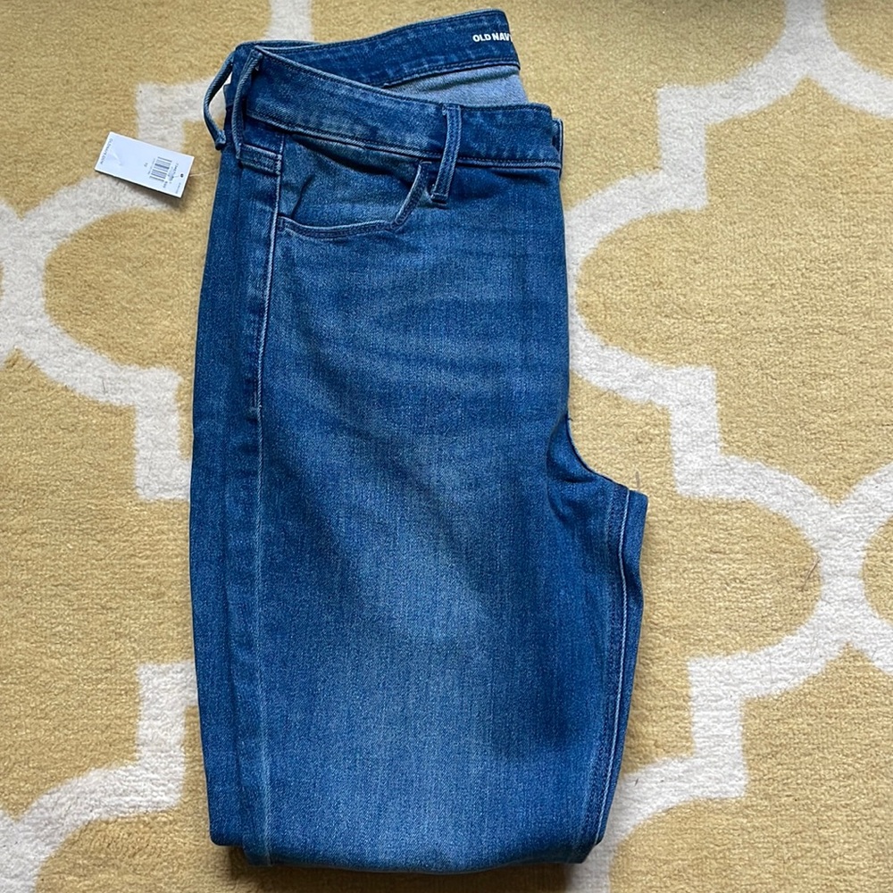 NWT Old Navy Wow Straight High Rise Jeans